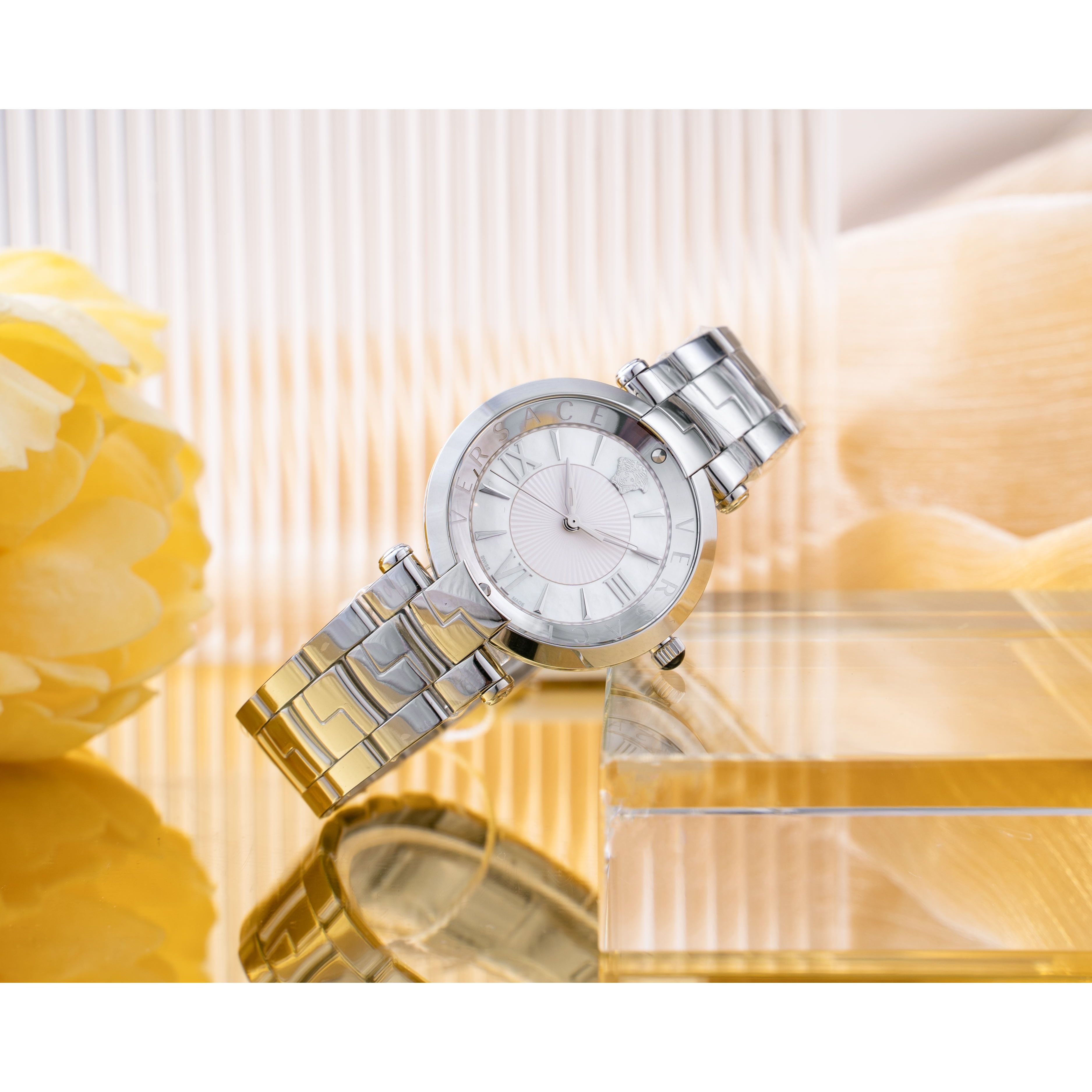 Đồng hồ nữ Revive Quartz